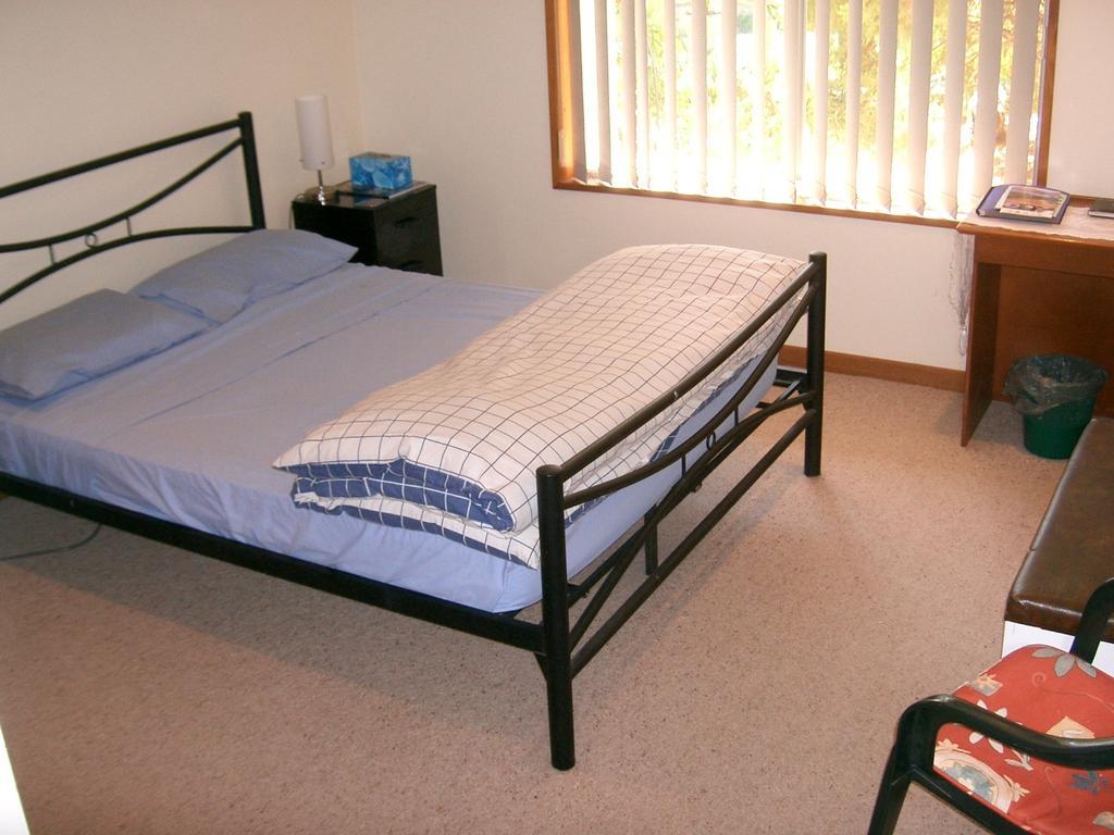 アリス スプリングス カシーズ プレイス ベッド アンド ブレックファースト Bed & Breakfast 部屋 写真