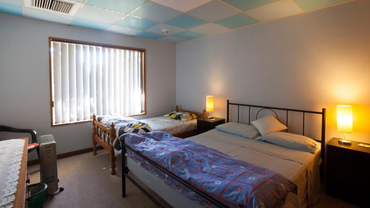 アリス スプリングス カシーズ プレイス ベッド アンド ブレックファースト Bed & Breakfast エクステリア 写真